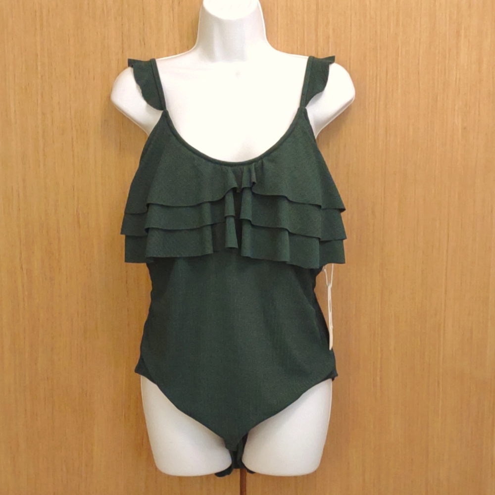 +SZ NWOT Cupshe SZ XXL Dark Green Ruffle One Piece Bathing Suit.